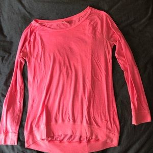 VS PINK Scoop Neck Tee
